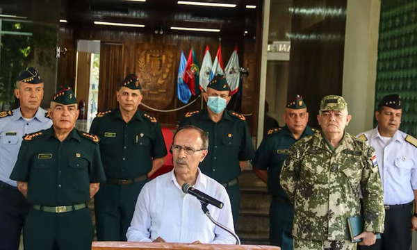 Detienen a dos militares por “lujos” en celda de Gianina García Troche - OviedoPress