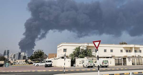 La Nación / Trump aplaza al 6 de abril su amenaza de destruir la infraestructura eléctrica de Irán