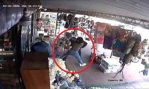 Video: comerciante se enfrenta a asaltante armado y frustra robo en San Lorenzo - Policiales - ABC Color