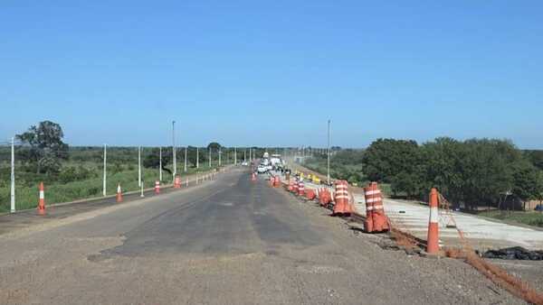 Senadores presentan proyecto que habilita al MEF a pagar intereses