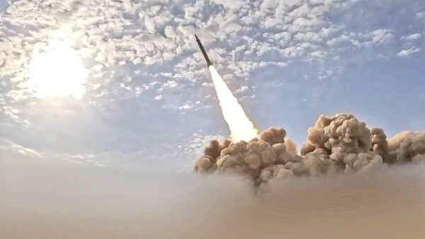 Trump extiende hasta el 6 de abril el plazo para que Irán reabra Ormuz