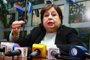 Esperanza Martínez dice que el cartismo le suelta la mano a Chaqueñito "para evitar que se levante mas polvo"