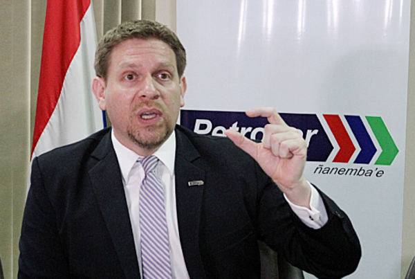 Fiscalía abre causa por supuesto enriquecimiento ilícito contra Eddie Jara, expresidente de Petropar