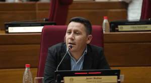 Acorralado, “Chaqueñito” promete renunciar hoy - Noticiero Paraguay