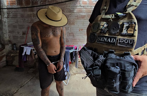 Popular / Escondía crack en guantes de boxeo 