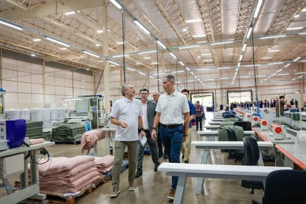 Se inauguró en Minga Guazú nueva fábrica de capital internacional que genera empleo a la mano de obra local