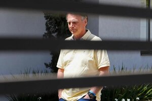 Bolsonaro sale del hospital y va a su casa a cumplir prisión domiciliaria