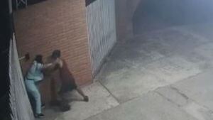 “Yo solo pensaba en defenderme porque no quería dar mi teléfono”