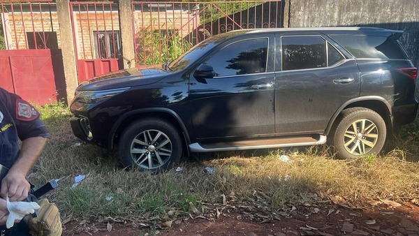 Robaron camioneta a Concejal departamental de Alto Paraná y fue encontrado en Pdte. Franco