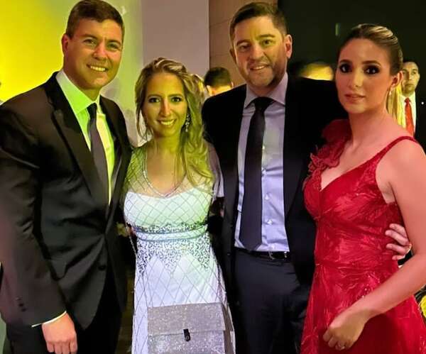 Peña destituye a hija del senador Afara del consulado en Miami - Política - ABC Color