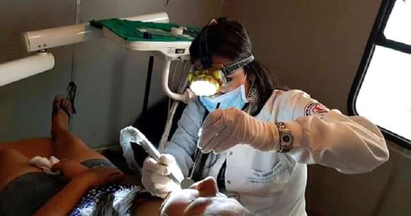 La Nación / Dinavisa alerta sobre riesgos asociados a uso de dispositivos odontológicos sin registro