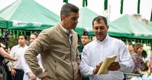 Peña atribuye la baja de la pobreza al crecimiento y pasa por alto el peso de los programas sociales