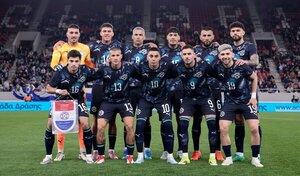 La Albirroja supera primera prueba en Europa