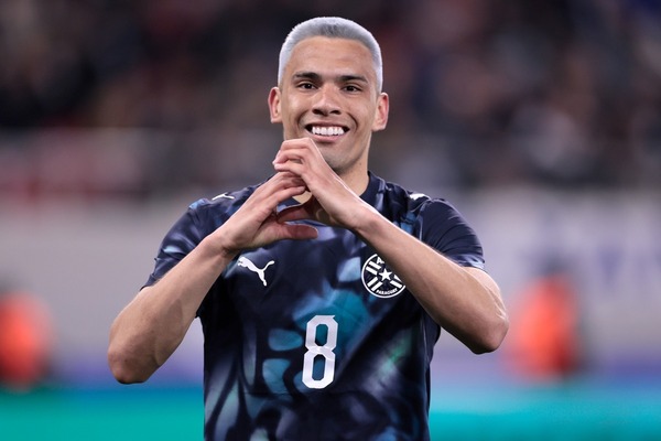 Victoria de la Albirroja en su primer examen