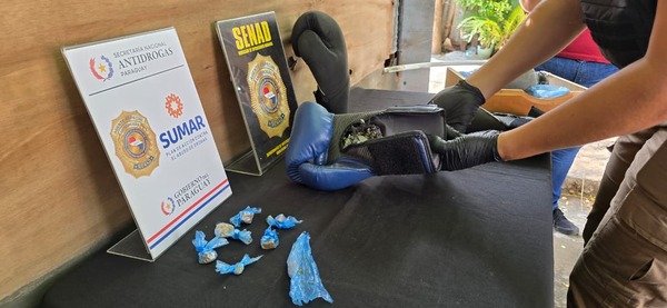 El «combate» era otro: droga oculta en guantes de boxeo