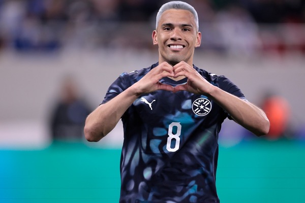 Paraguay triunfa ante Grecia: Diego Gómez marcó el único tanto - trece