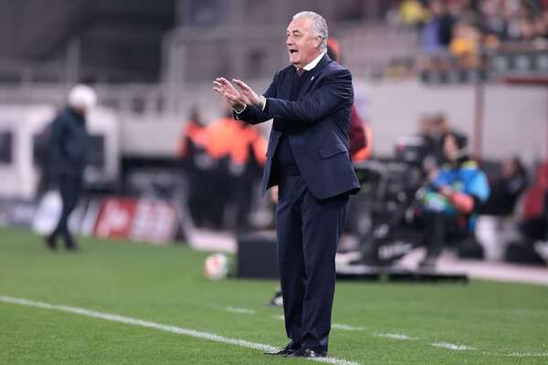 Gustavo Alfaro: “Multiplicar los esfuerzos nos hace ponernos en un plano de paridad” - Selección Paraguaya - ABC Color