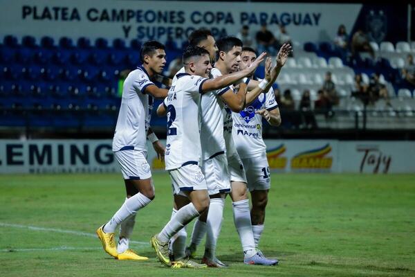 La V Azulada celebra en su reducto
