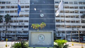 Unos 70 directores y jefes del IPS cobraron bonificaciones irregulares