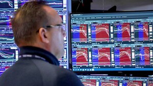 Negocios suspicaces con petróleo antes de declaración de Trump