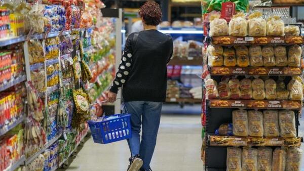 La pobreza retrocede, pero el costo de vida avanza