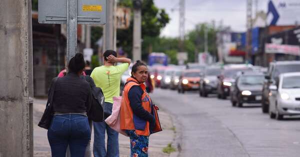 Diario HOY | Vehículos del Estado salen a las calles ante falta de buses