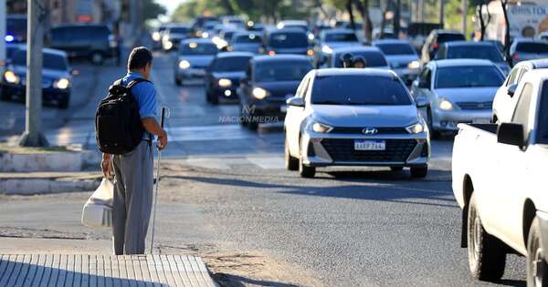 Diario HOY | Gobierno advierte que transportistas violan la ley y serán sancionados