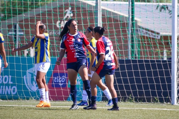 Cerro Porteño golea a Sportivo Luqueño y logra su segundo triunfo