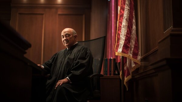 ¿Demasiado viejo? El juez de 92 años que dirige el juicio contra Nicolás Maduro