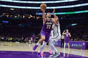 NBA: Doncic lidera a los Lakers contra los Nets - Polideportivo - ABC Color