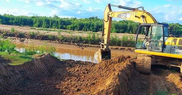 Diario HOY | Río Pilcomayo vuelve a sufrir una bajante y trabajan para garantizar el ingreso de agua