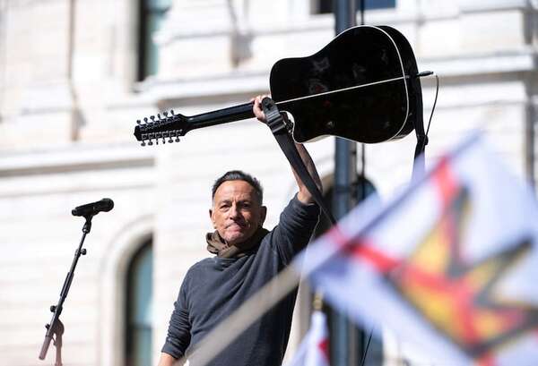 Springsteen: "las tropas federales trajeron muerte y terror a las calles de Mineápolis" - Mundo - ABC Color