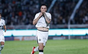Olimpia golea en un partido que tuvo de todo