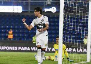 Olimpia y su primera goleada en el torneo, en una noche de polémicas en Sajonia - Fútbol - ABC Color