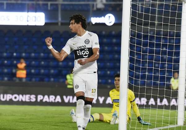 Olimpia y su primera goleada en el torneo, en una noche de polémicas en Sajonia - Fútbol - ABC Color