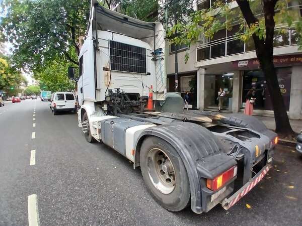 Cae camión paraguayo con carga de ketamina por US$ 1,5 millones en Buenos Aires - Policiales - ABC Color