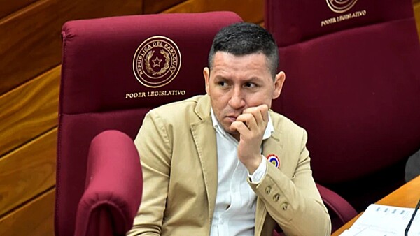 Honor Colorado da por hecho la expulsión de Chaqueñito del Senado