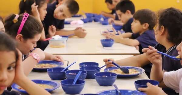 La Nación / Fuerte apuesta social del Gobierno empuja a reducir la pobreza