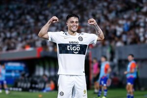 Olimpia goleó a 2 de Mayo y se afianza al frente del Apertura | Unicanal