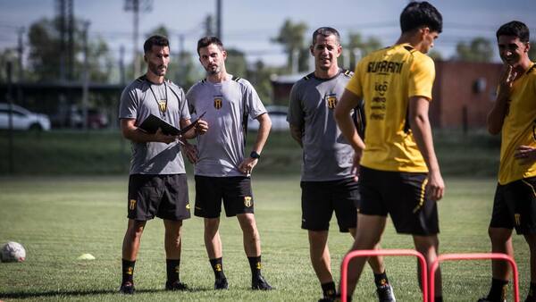 Guaraní estrena técnico ante Trinidense