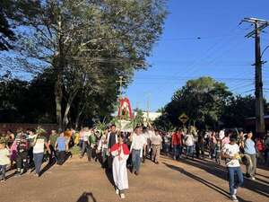 Multitudinaria bendición de palmas marca el inicio de la Semana Santa en San Joaquín - Nacionales - ABC Color