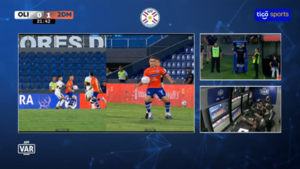 Elías Alfonso niega haber tocado el balón con la mano