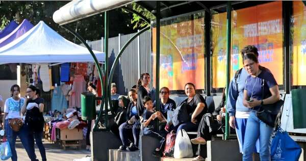 Diario HOY | UIP cuestiona paro de buses y pide revisar modelo de subsidios al transporte