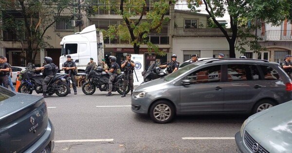 Incautan 400 litros de ketamina líquida en Buenos Aires escondidos en un camión que venía de Paraguay