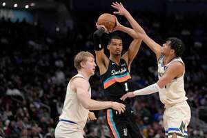 NBA: Los Spurs presionan a los Thunder y los Sixers se meten en la pelea - Polideportivo - ABC Color