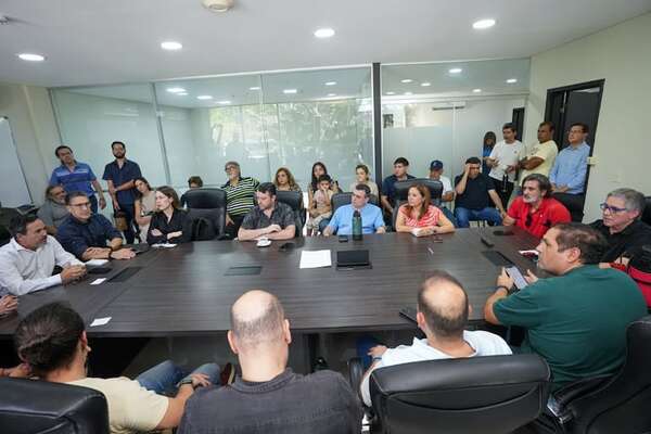 Levantan paro de buses tras acuerdo entre el Gobierno y transportistas - Nacionales - ABC Color