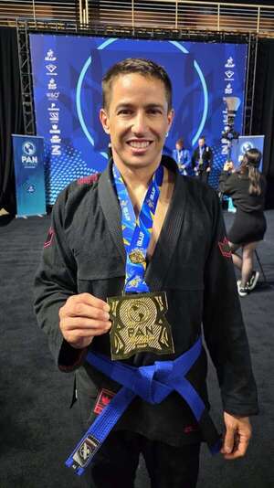 Sergio Villasanti se corona campeón panamericano de Jiu Jitsu - Polideportivo - ABC Color