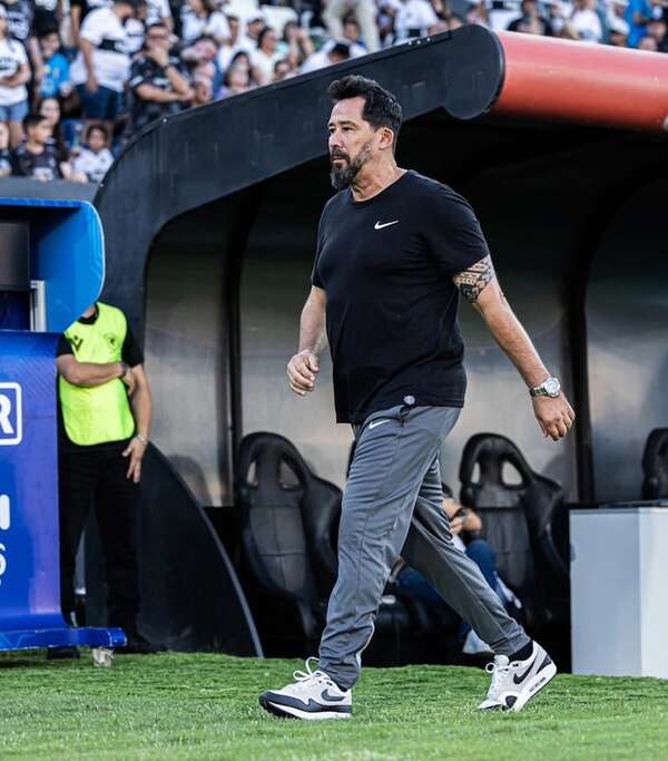 “Vitamina” Sánchez: “Un equipo grande exige estar a la altura de las dos competencias” - Olimpia - ABC Color