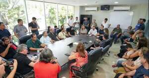 La Nación / Gobierno llega a un acuerdo y transportistas levantan medida