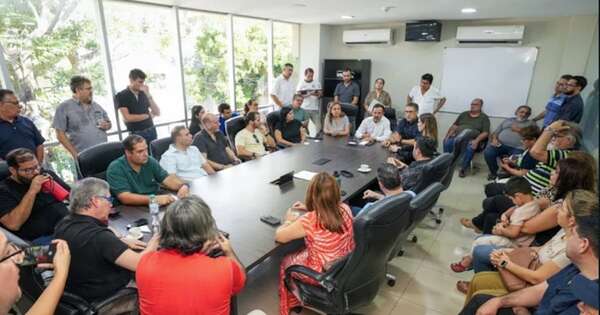 La Nación / Gobierno llega a un acuerdo y transportistas levantan medida